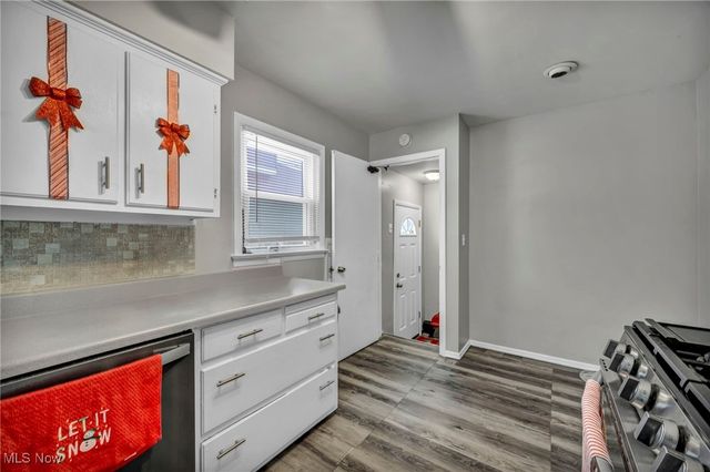 14 Ennis Avenue, Bedford, OH 44146