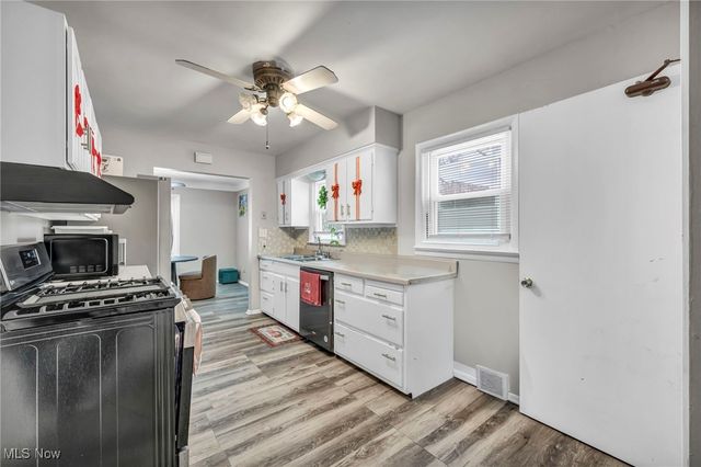 14 Ennis Avenue, Bedford, OH 44146