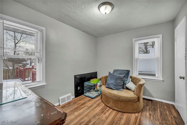 14 Ennis Avenue, Bedford, OH 44146