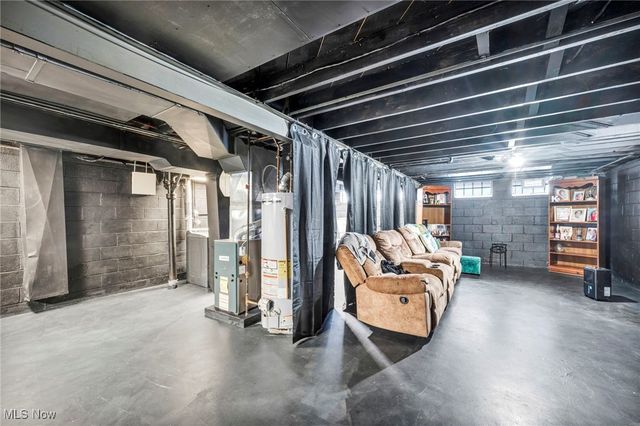 14 Ennis Avenue, Bedford, OH 44146