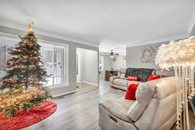 14 Ennis Avenue, Bedford, OH 44146