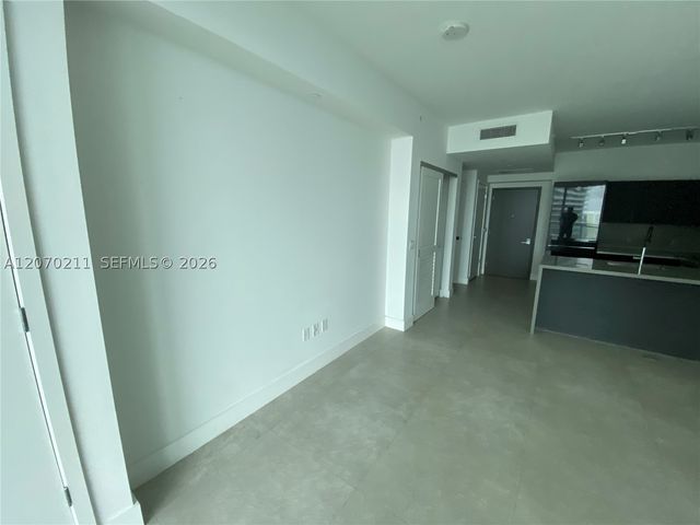 1080 Brickell Ave 2505, Miami, FL 33131