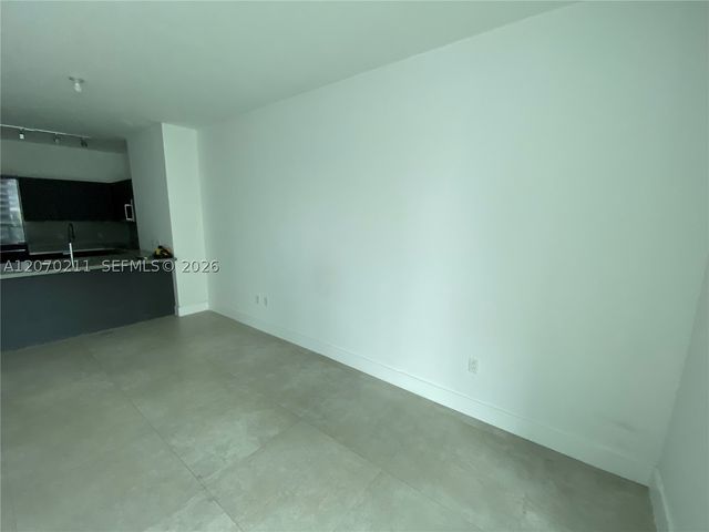 1080 Brickell Ave 2505, Miami, FL 33131