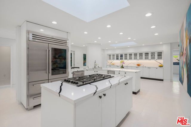 1166 San Ysidro Drive, Beverly Hills, CA 90210