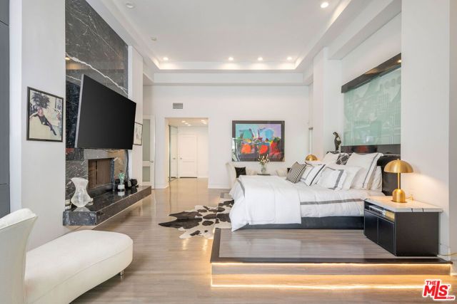 1166 San Ysidro Drive, Beverly Hills, CA 90210