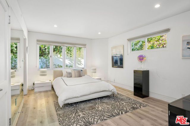 1166 San Ysidro Drive, Beverly Hills, CA 90210