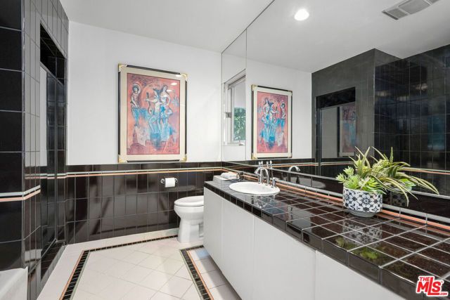 1166 San Ysidro Drive, Beverly Hills, CA 90210