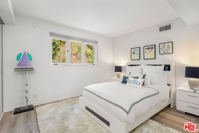 1166 San Ysidro Drive, Beverly Hills, CA 90210