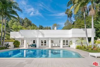 1166 San Ysidro Drive, Beverly Hills, CA 90210