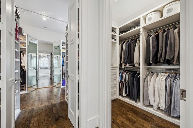 2501 Yupon Street, Houston, TX 77006