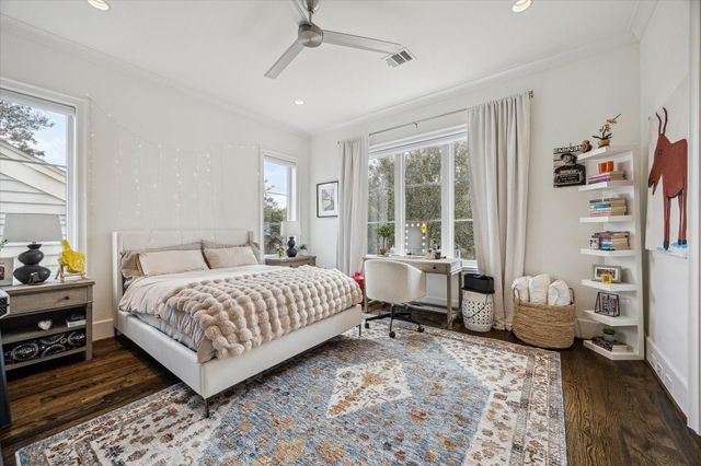 2501 Yupon Street, Houston, TX 77006