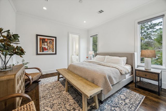 2501 Yupon Street, Houston, TX 77006