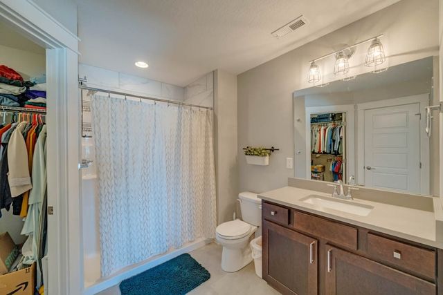 323 Marie Avenue, Norwalk, IA 50211