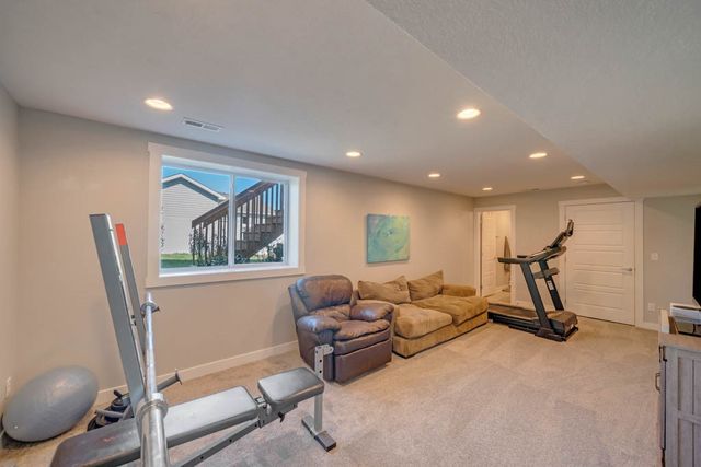 323 Marie Avenue, Norwalk, IA 50211