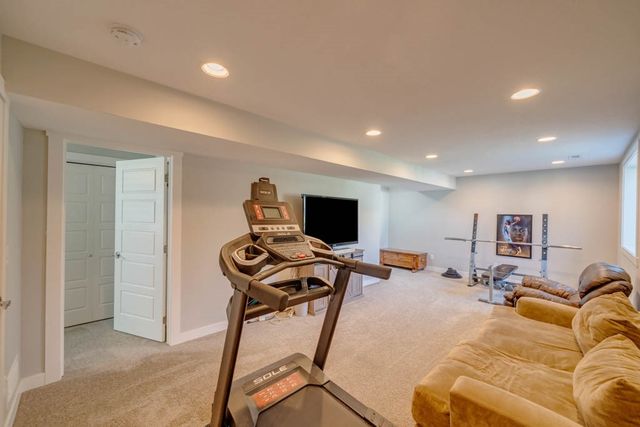 323 Marie Avenue, Norwalk, IA 50211