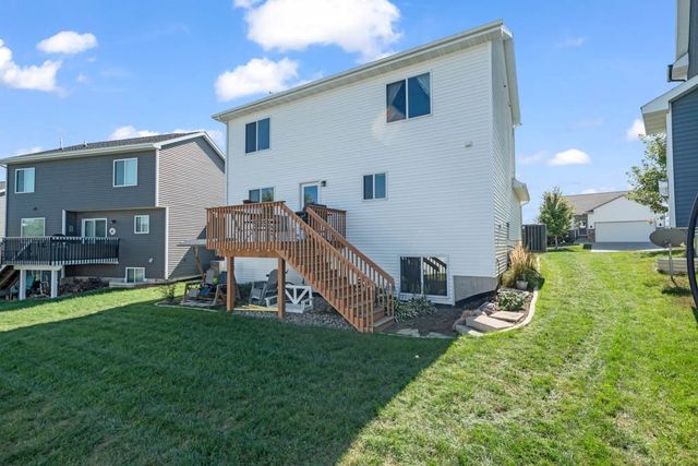 323 Marie Avenue, Norwalk, IA 50211