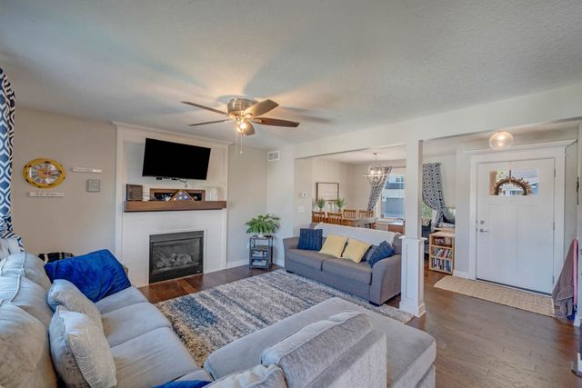 323 Marie Avenue, Norwalk, IA 50211