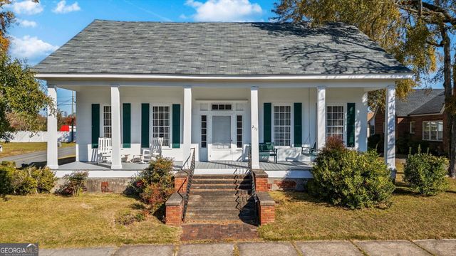 211 Main Street, Franklin, GA 30217