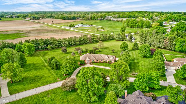 1325 E Jessup Way, Mooresville, IN 46158
