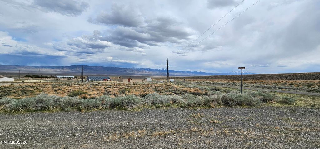 Image 12 of property listing at 8 Buckhorn Court, Kingston, NV 89310