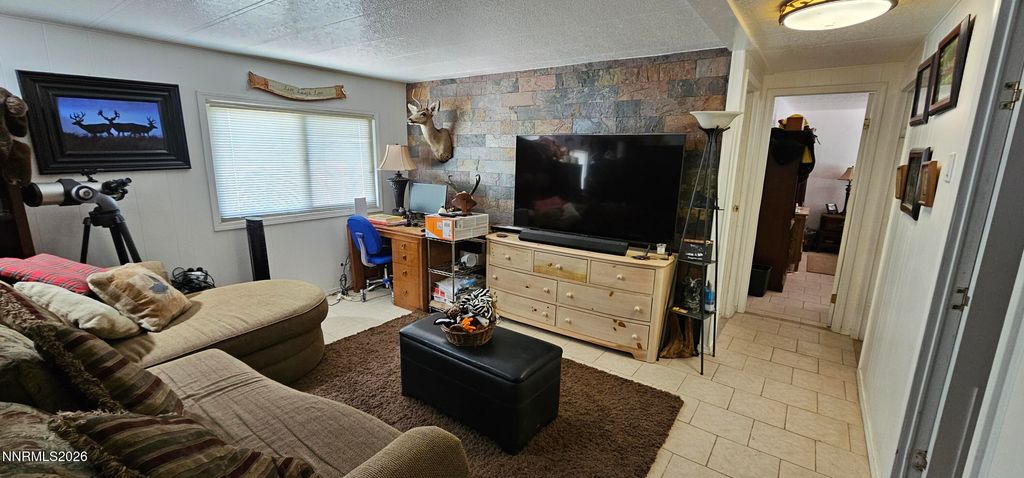 Image 14 of property listing at 8 Buckhorn Court, Kingston, NV 89310