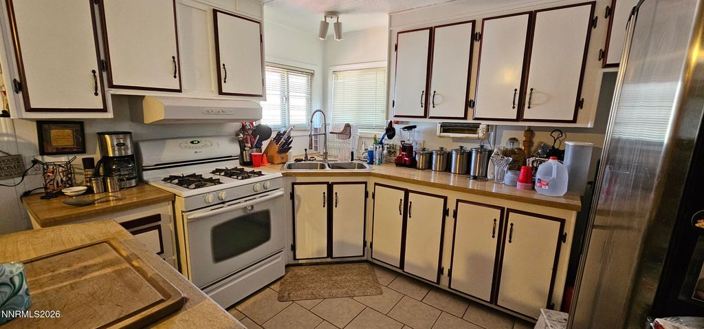 Image 19 of property listing at 8 Buckhorn Court, Kingston, NV 89310