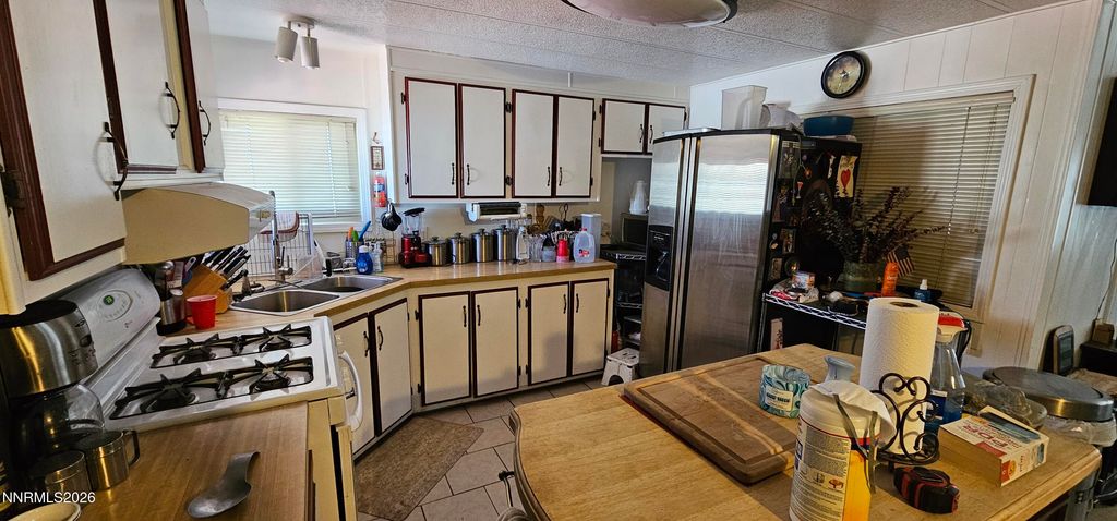 Image 20 of property listing at 8 Buckhorn Court, Kingston, NV 89310