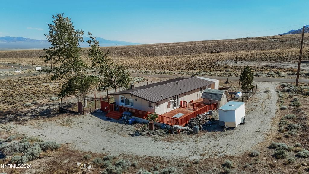 Image 4 of property listing at 8 Buckhorn Court, Kingston, NV 89310