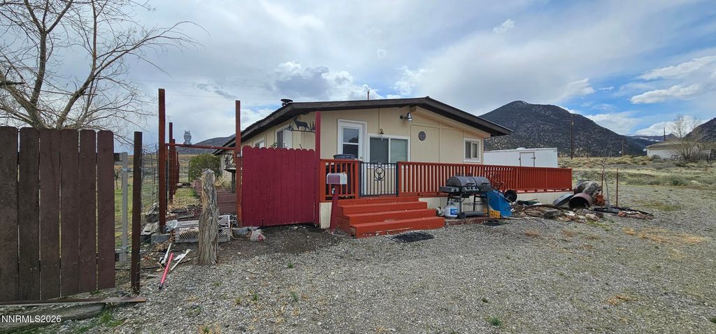 Image 8 of property listing at 8 Buckhorn Court, Kingston, NV 89310