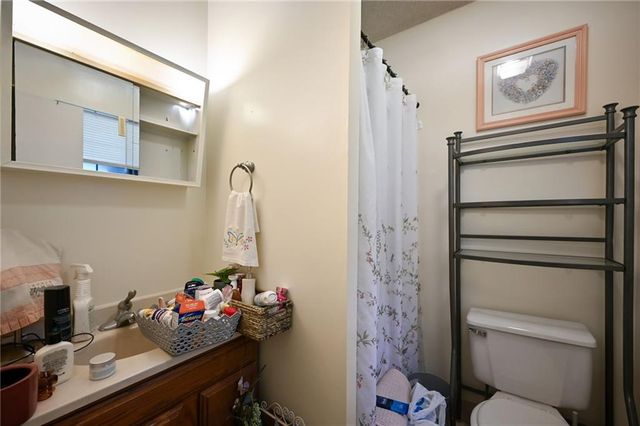 30 A Street, Lake Lotawana, MO 64086