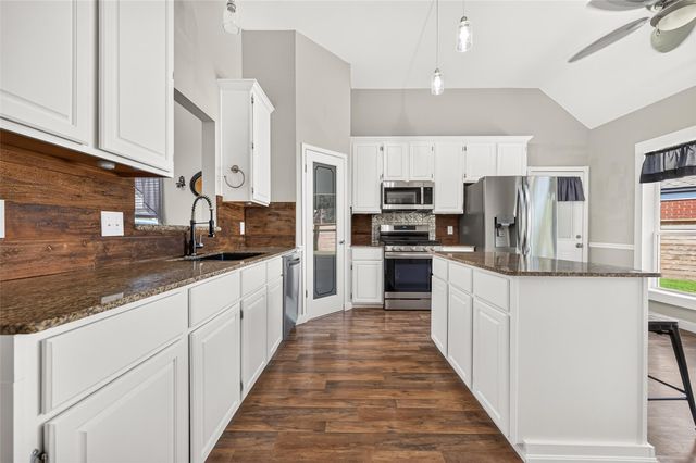 6410 Autumn Thistle Drive, Katy, TX 77449