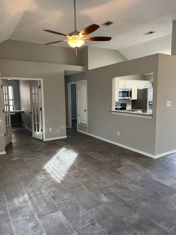 4743 Shadyway Drive, Arlington, TX 76018