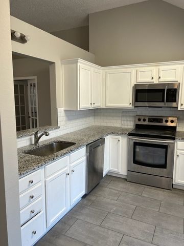 4743 Shadyway Drive, Arlington, TX 76018