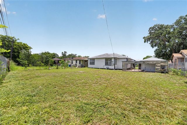 4218 Carlton St, Corpus Christi, TX 78415