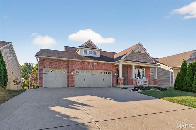 128 Vistalago Place, Cottleville, MO 63376