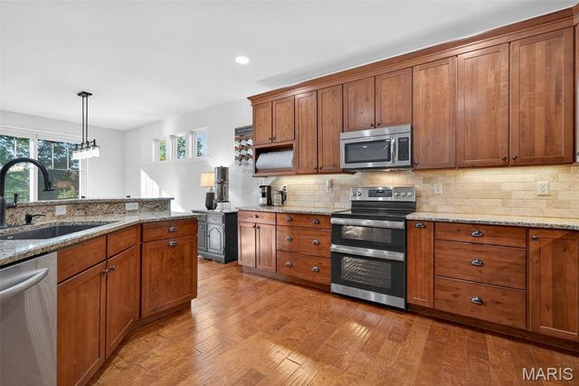 128 Vistalago Place, Cottleville, MO 63376