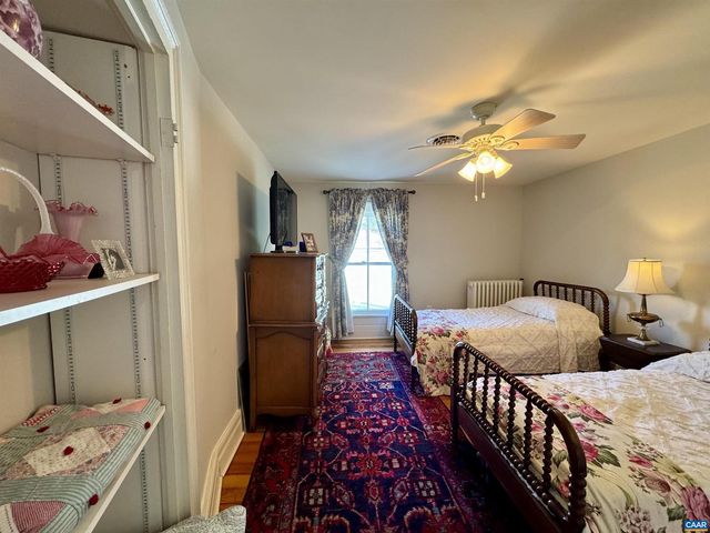 241 CHURCHVILLE AVE, Staunton, VA 24401