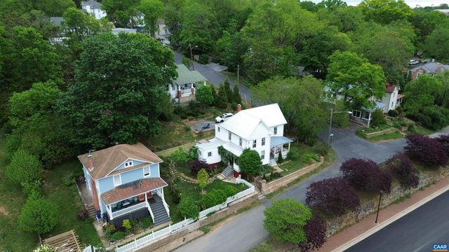 241 CHURCHVILLE AVE, Staunton, VA 24401