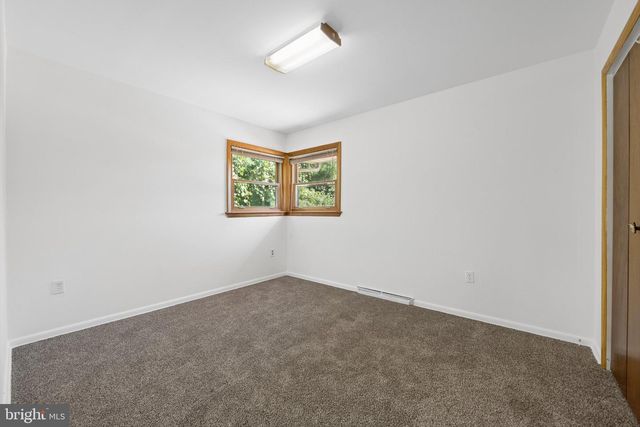 2176 PENNINGTON RD, Ewing, NJ 08638