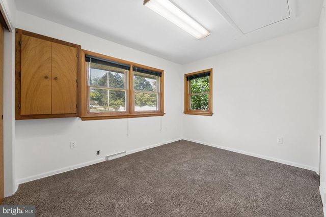 2176 PENNINGTON RD, Ewing, NJ 08638