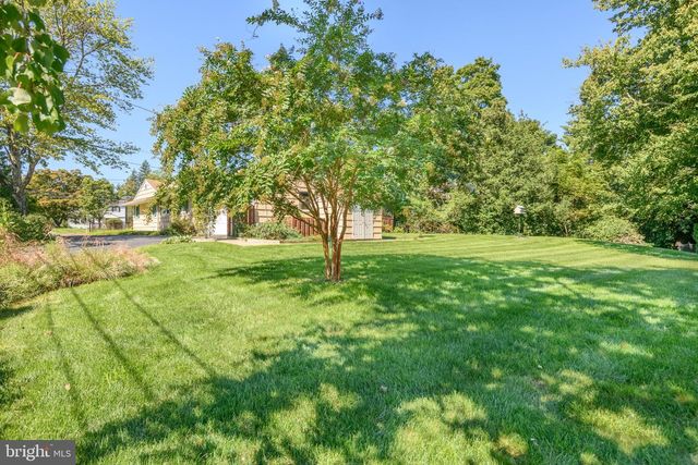 2176 PENNINGTON RD, Ewing, NJ 08638