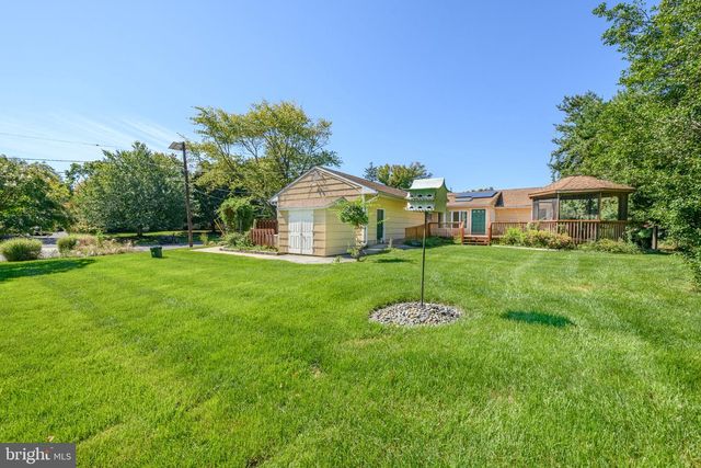 2176 PENNINGTON RD, Ewing, NJ 08638