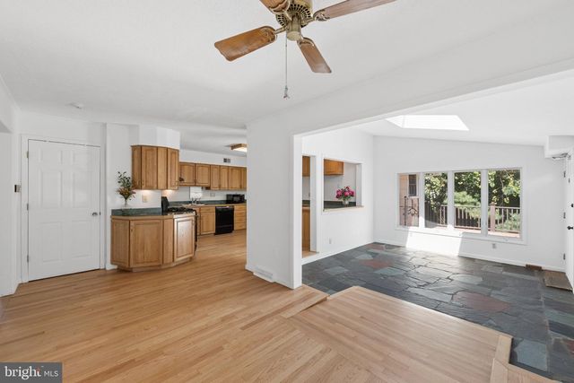 2176 PENNINGTON RD, Ewing, NJ 08638