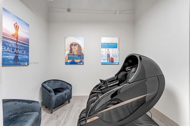 12673 S Dixie Hwy, Pinecrest, FL 33156