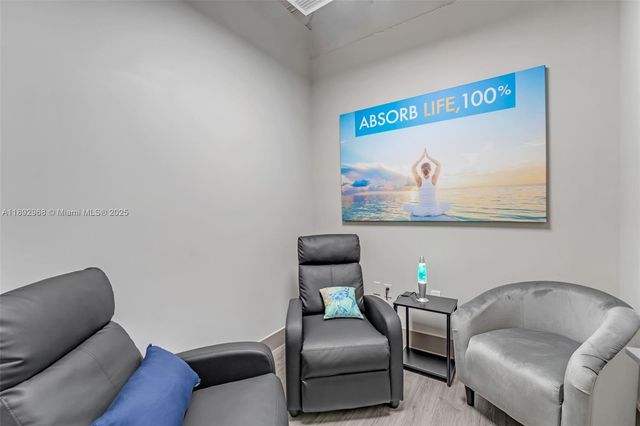 12673 S Dixie Hwy, Pinecrest, FL 33156