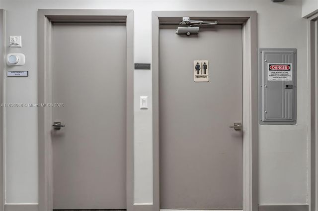 12673 S Dixie Hwy, Pinecrest, FL 33156