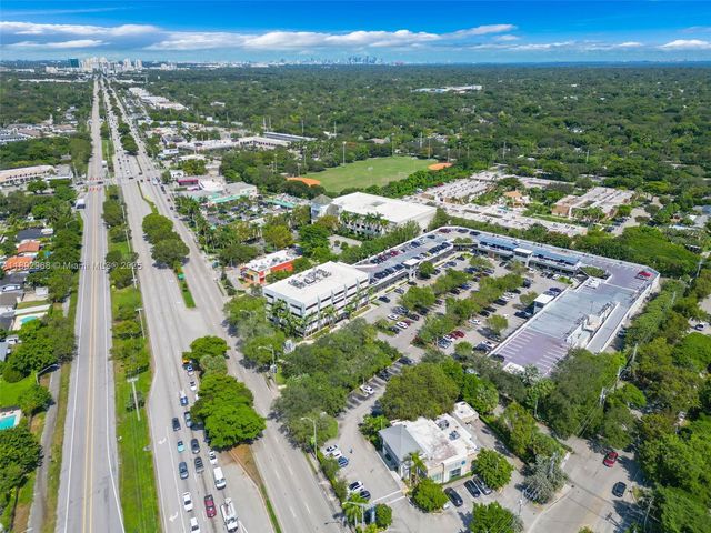 12673 S Dixie Hwy, Pinecrest, FL 33156