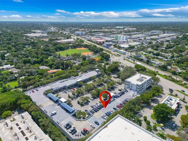 12673 S Dixie Hwy, Pinecrest, FL 33156