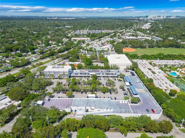 12673 S Dixie Hwy, Pinecrest, FL 33156