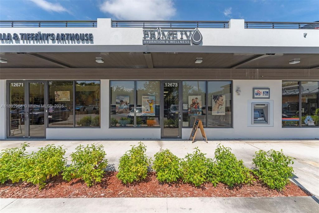 12673 S Dixie Hwy, Pinecrest, FL 33156